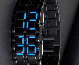 faceless-blue-led-watch-300x250